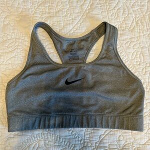 Size m gray drifit Nike sports bra